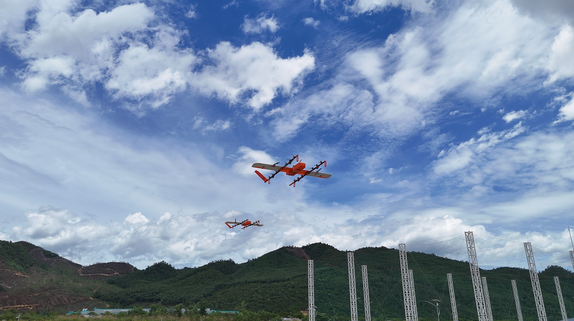 Chế độ vận hành nhiều UAV cùng một lúc